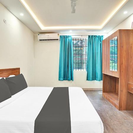 Hotel O Gayathri Metro Deluxe Бангалор Экстерьер фото